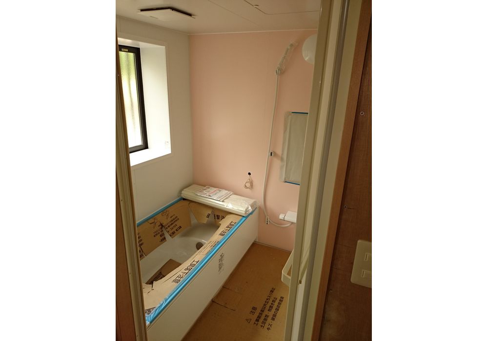 三重町にてユニットバス工事